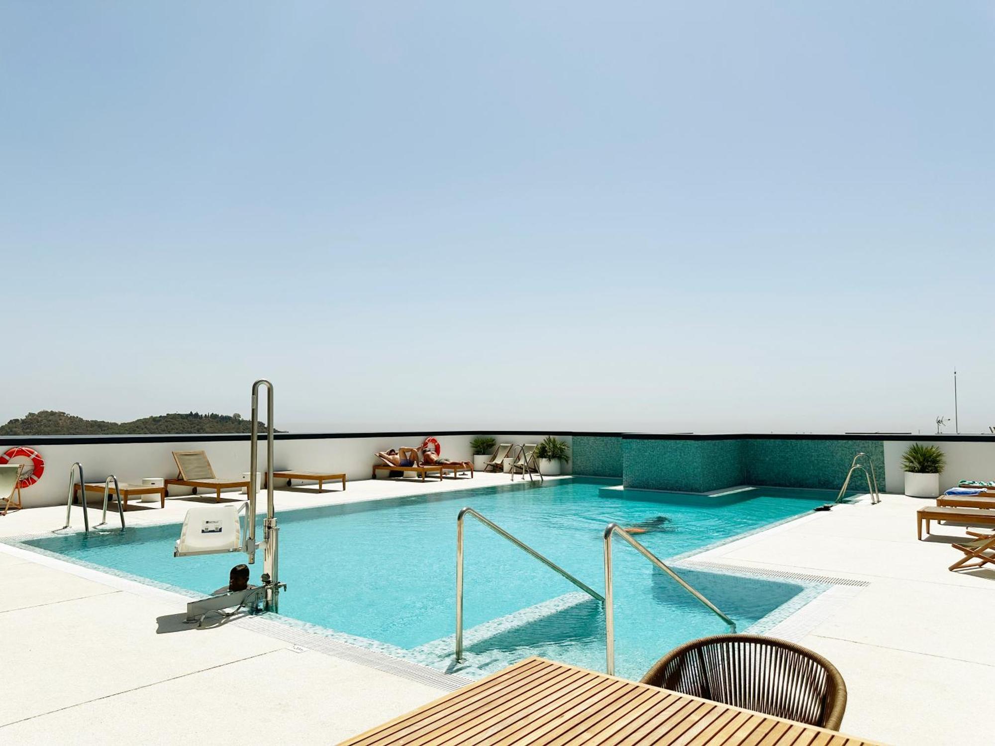 P&o 3bed Urban Sky Apartment *
